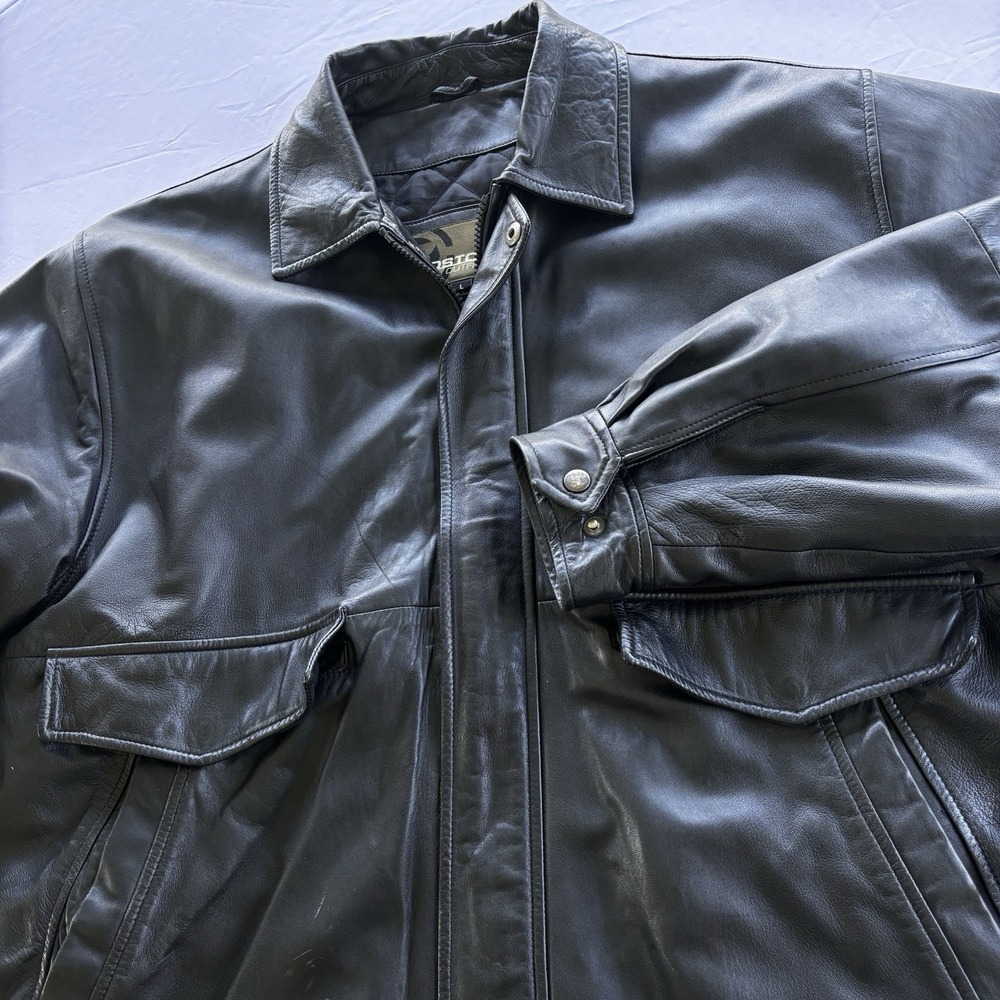 Boston Outfitters Men's Black Leather Jacket Size L Quilted Lining‎ Zip Front